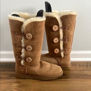 UGG Bailey Button Triple Boot Chestnut